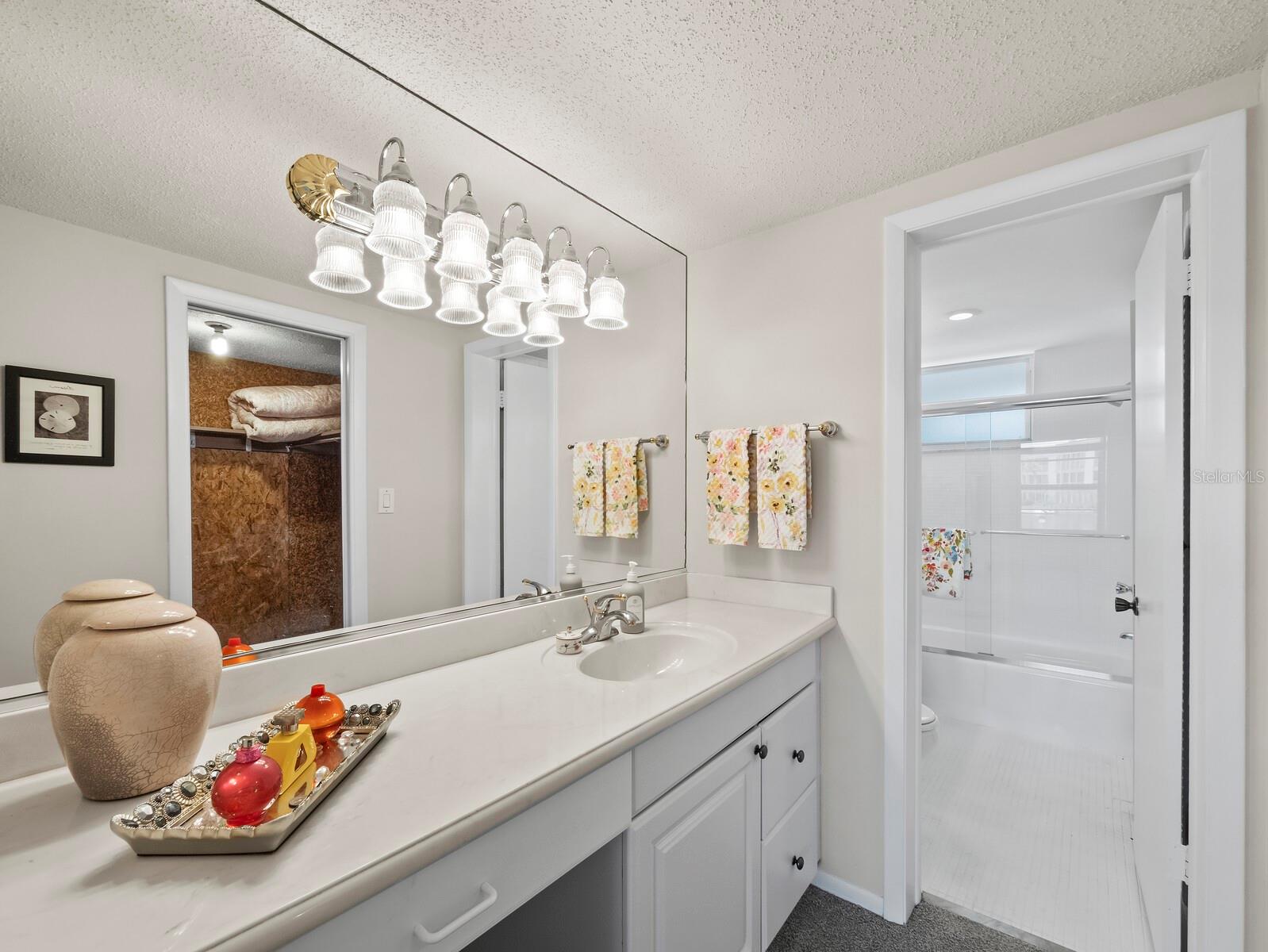 4350 CHATHAM DR #105 — photo 25