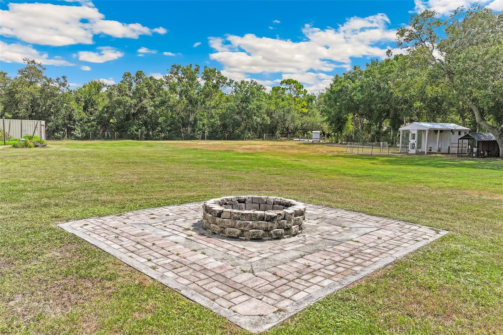 7565 CASTLE DR — photo 55