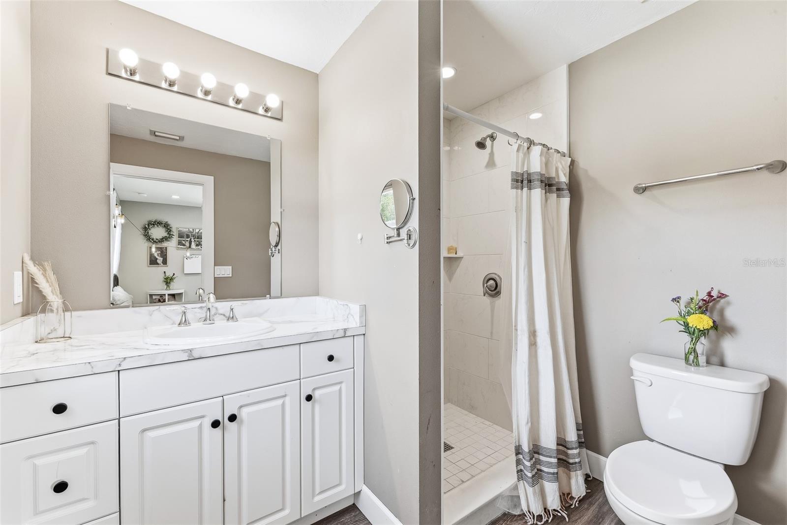 7565 CASTLE DR — photo 41
