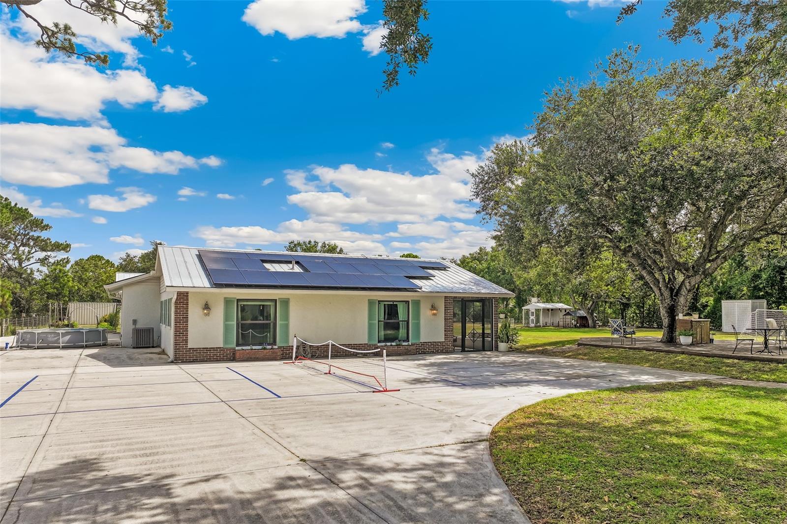 7565 CASTLE DR — photo 46