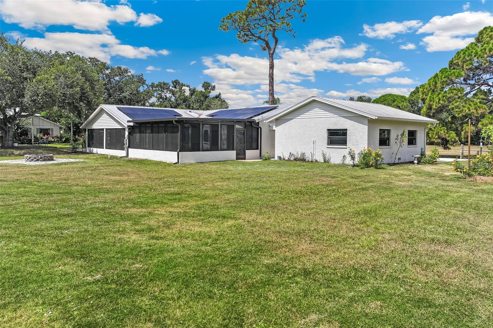 7565 CASTLE DR — photo 48