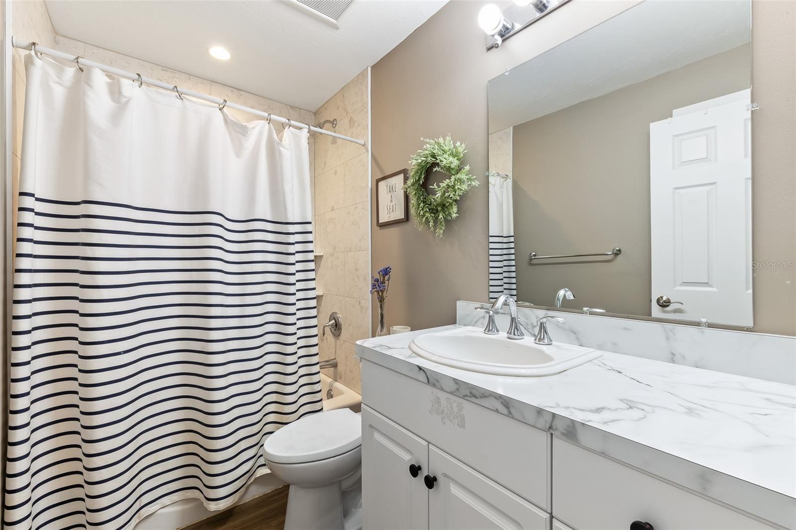 7565 CASTLE DR — photo 43