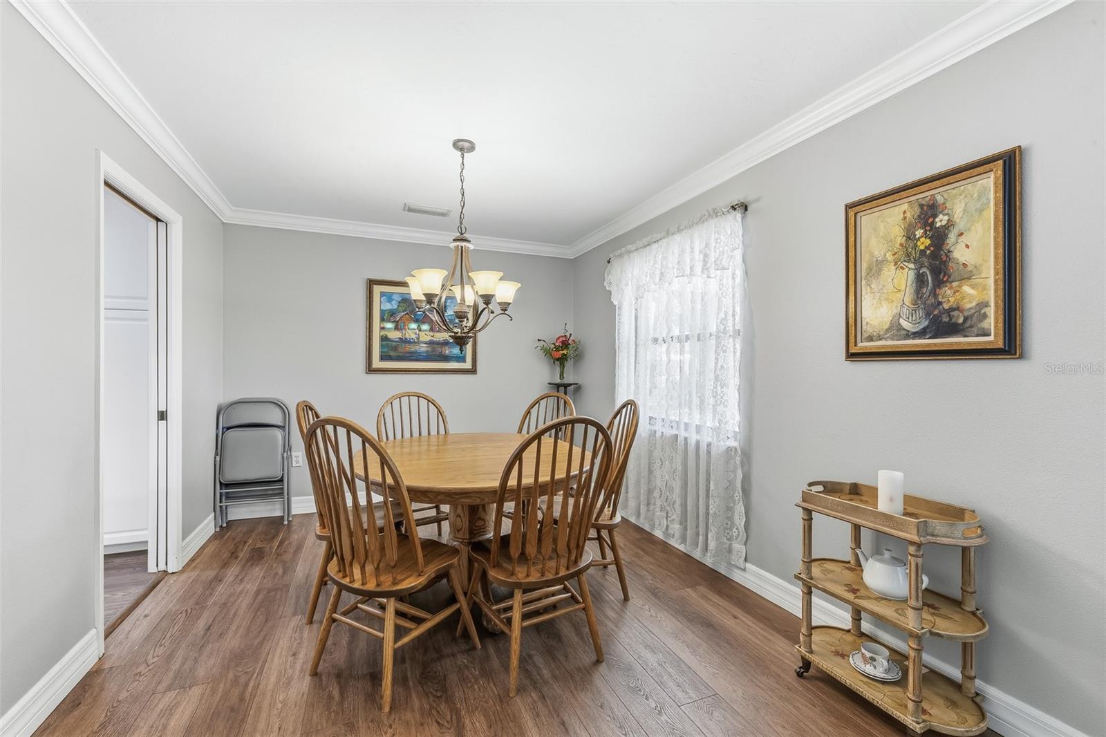 7565 CASTLE DR — photo 18