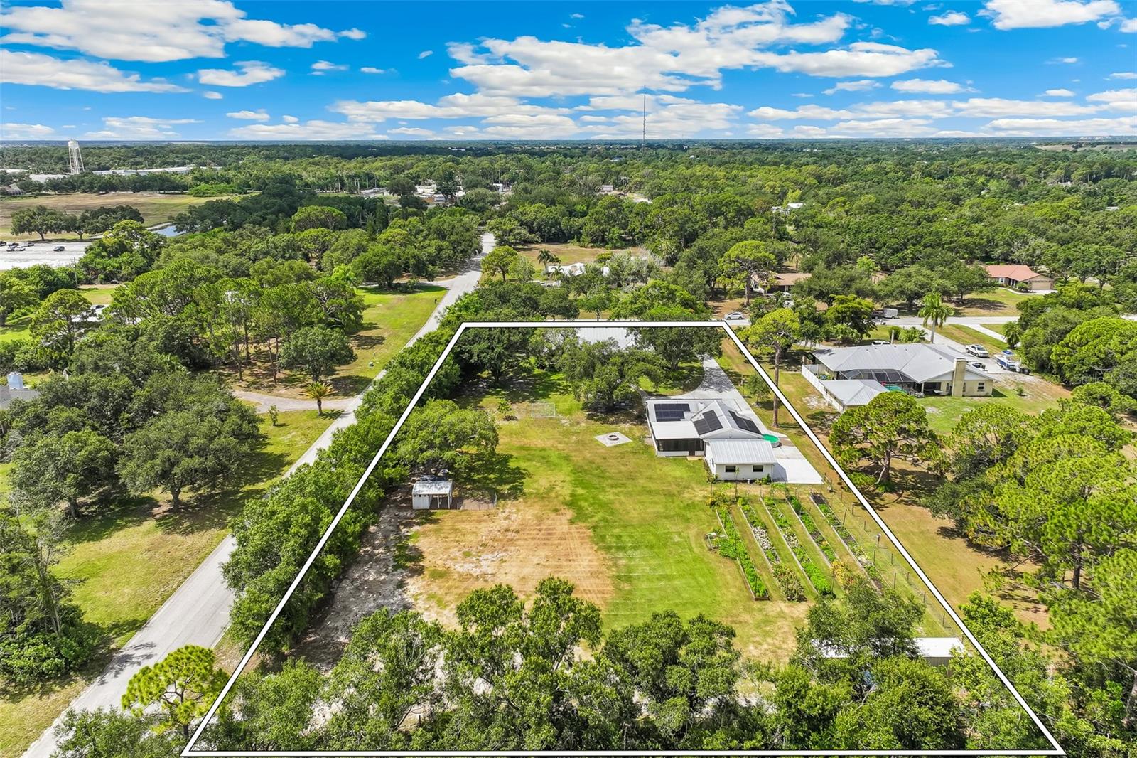 7565 CASTLE DR — photo 62