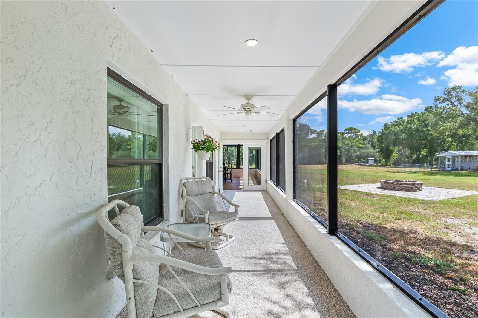 7565 CASTLE DR — photo 31