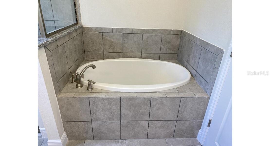 7050 BECKWITH AVE — photo 10