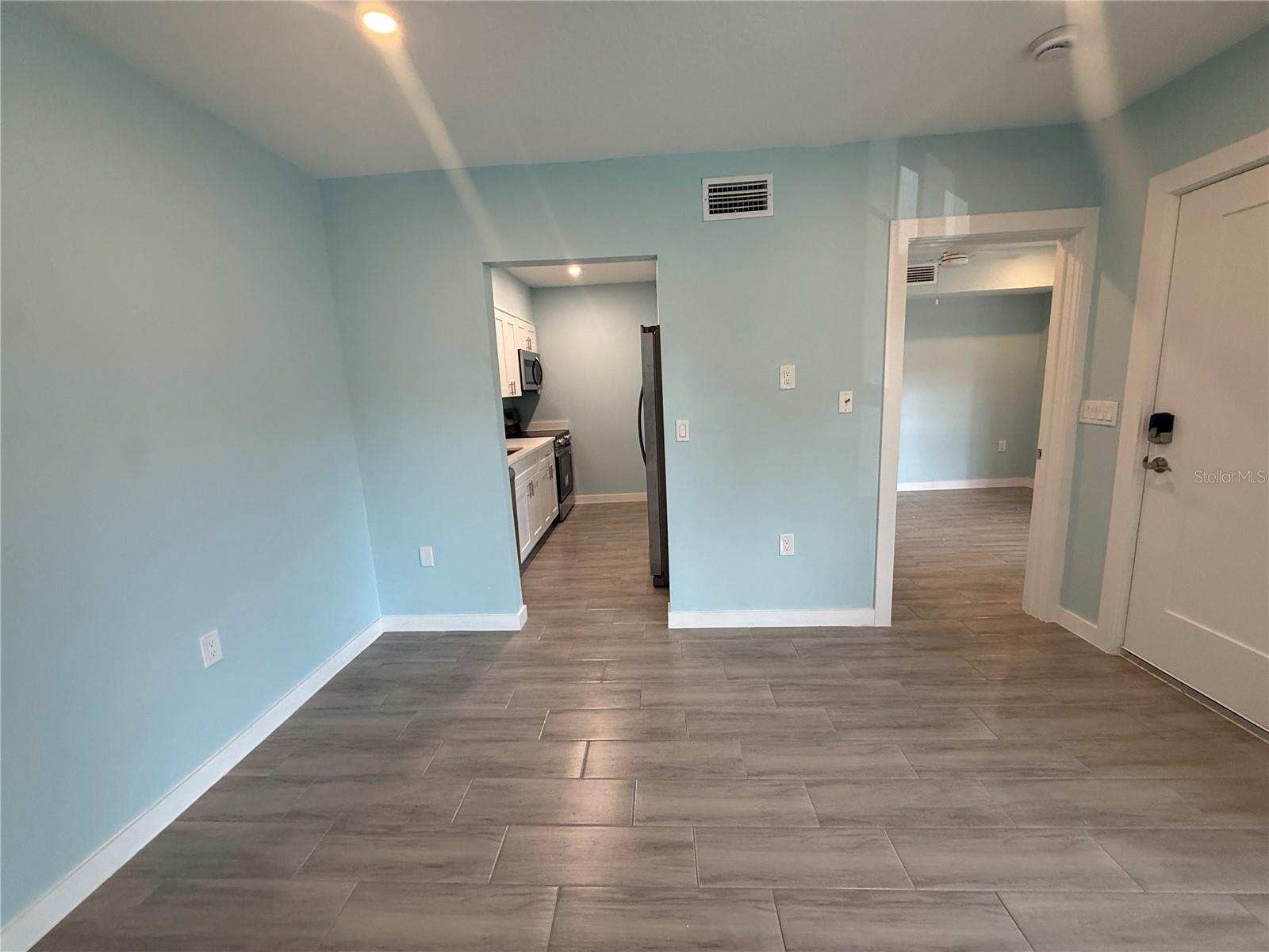 171 MEDALLION BLVD #B — photo 21