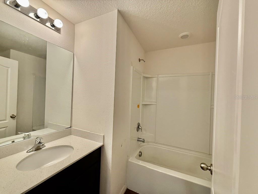 1740 CHATHAM GREEN CIR — photo 14