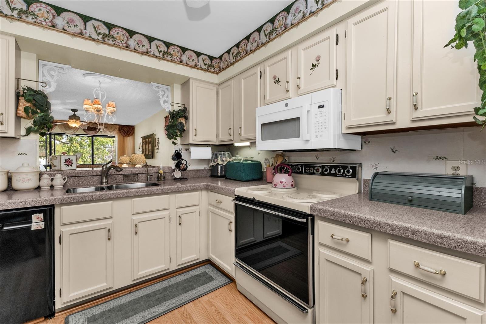 5221 LAKE VILLAGE DR #24 — photo 7