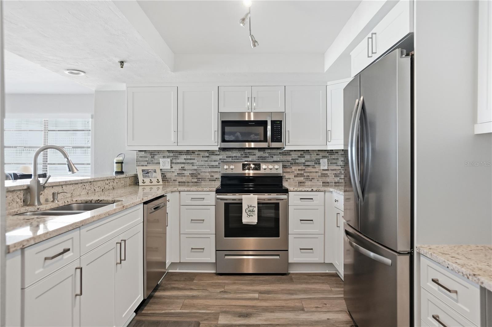 16330 GULF BLVD #306 — photo 9