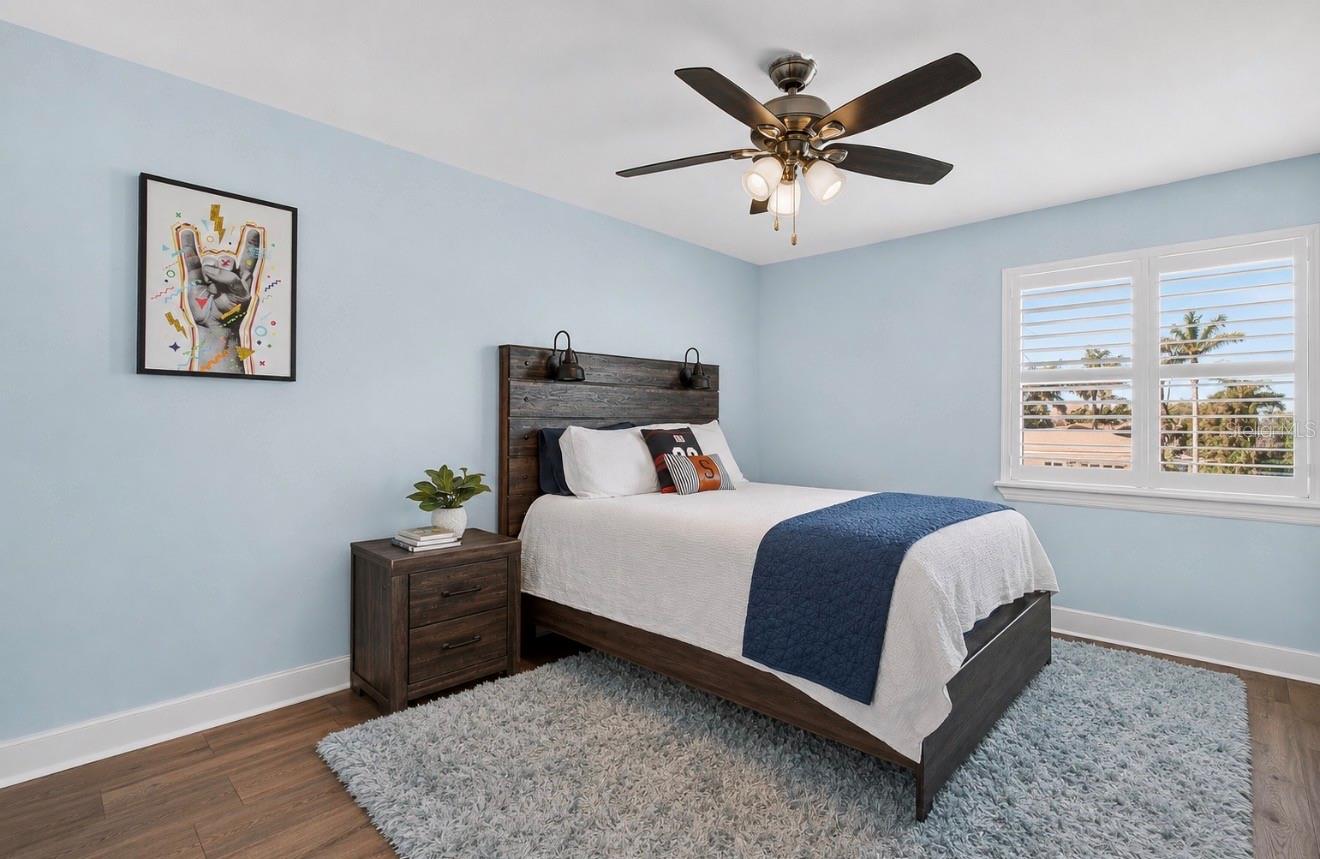 503 JOHNS PASS AVE — photo 24