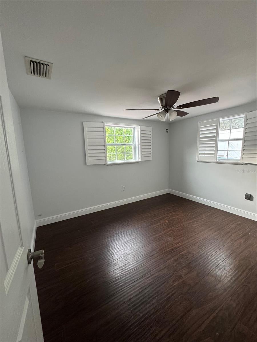 5240 SCHOOL RD — photo 7