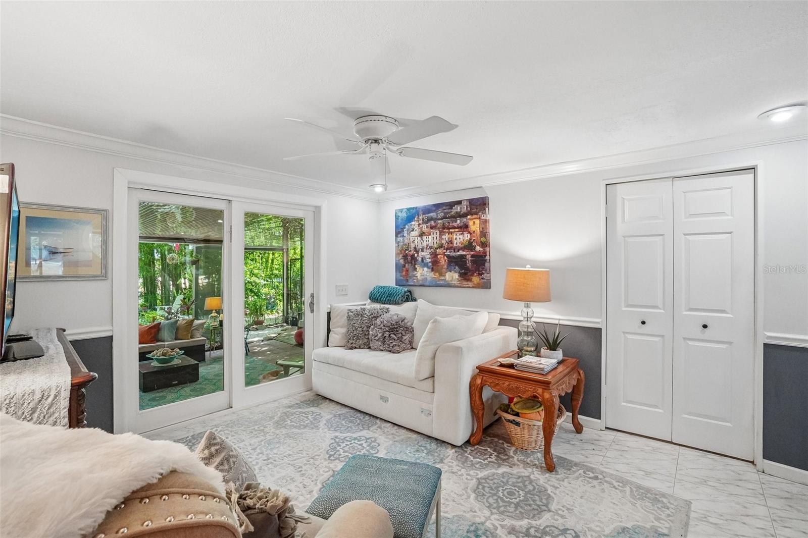 1204 E PARK CIR — photo 19