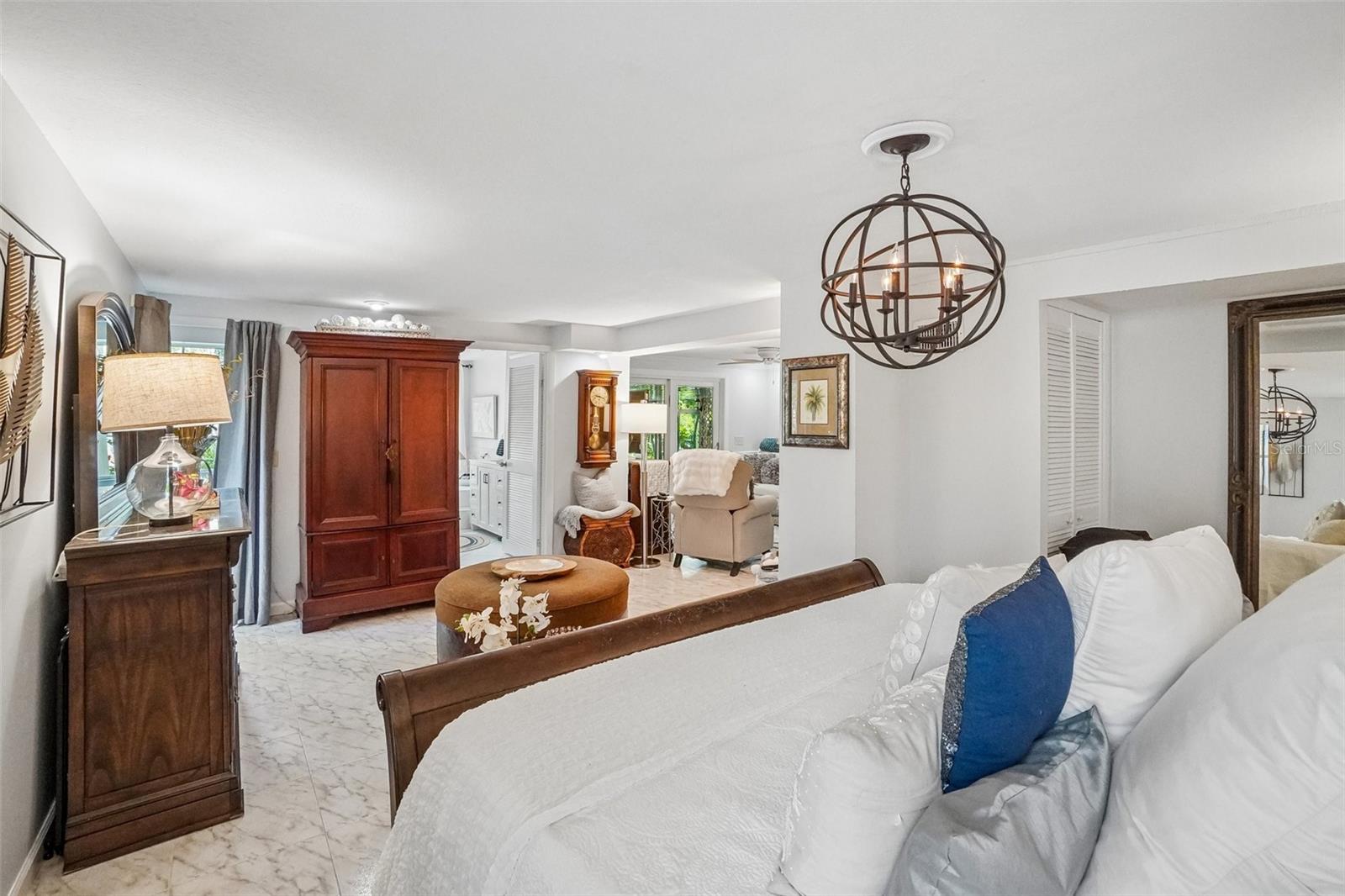 1204 E PARK CIR — photo 43