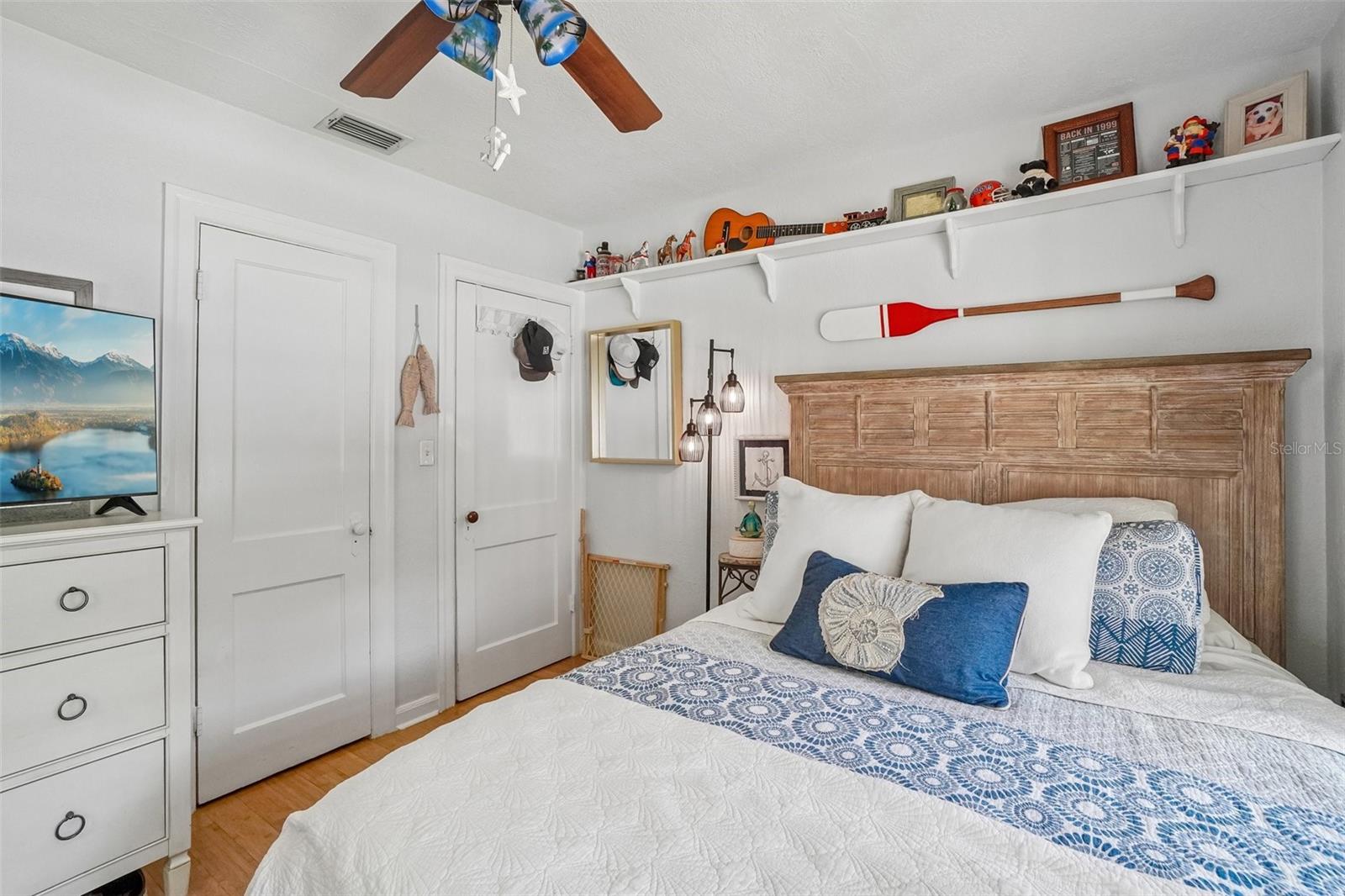 1204 E PARK CIR — photo 48