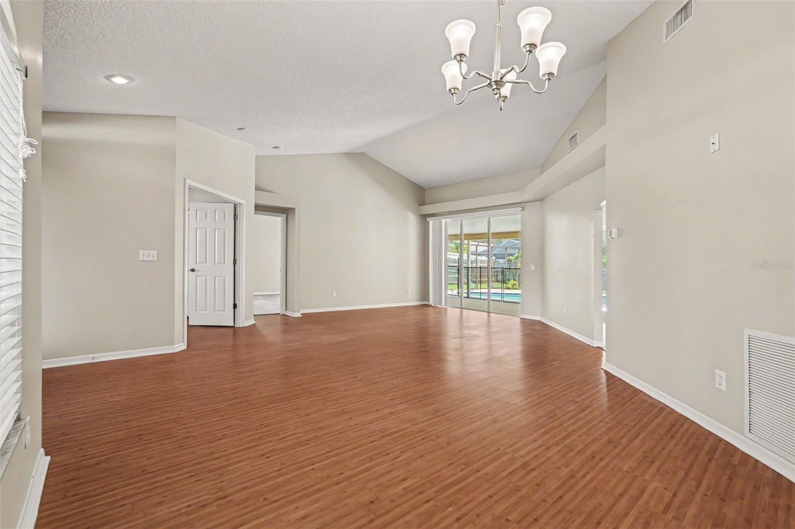2909 STARMOUNT DR — photo 6