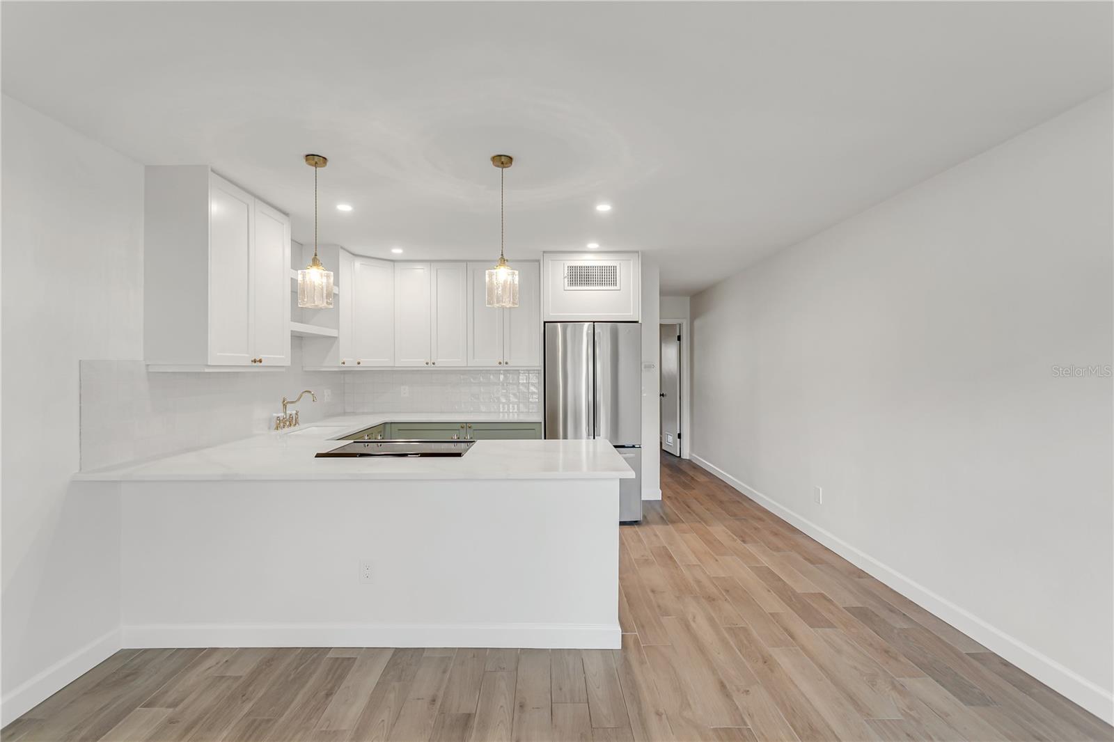 216 36TH AVE N #202B — photo 8