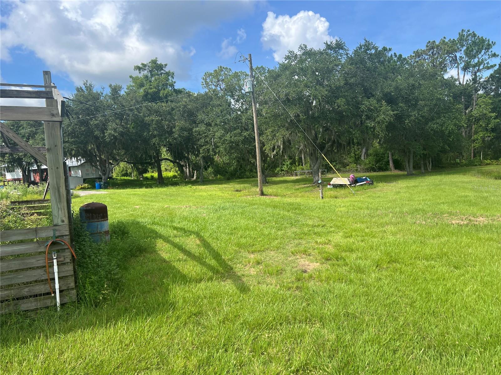 8755 WAUCHULA RD — photo 23