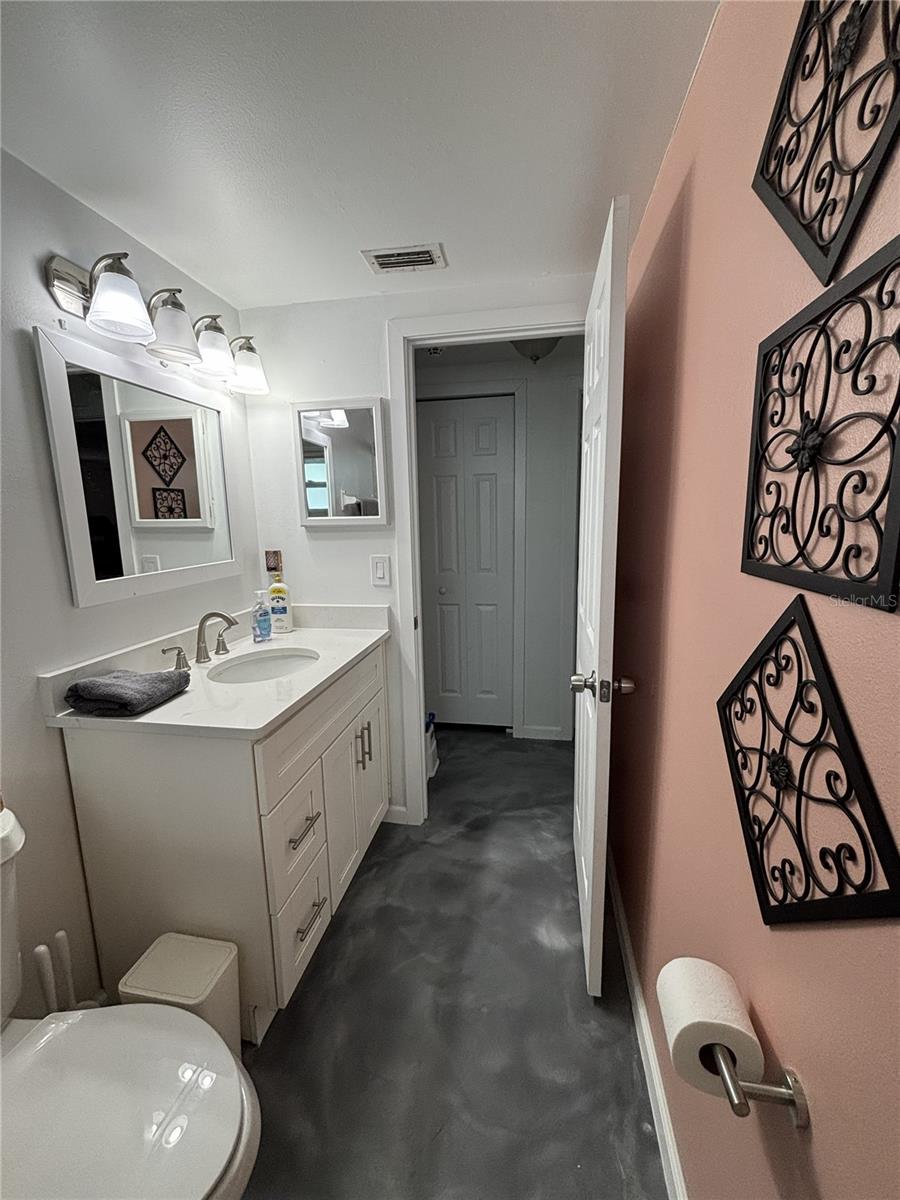 1002 SILVER PALM WAY — photo 18