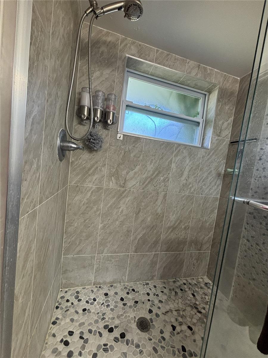1002 SILVER PALM WAY — photo 24
