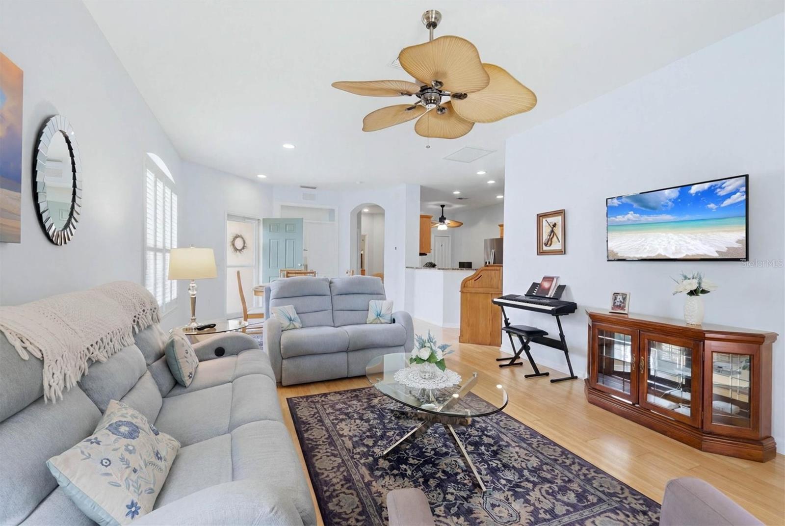 4939 WHISPERING OAKS DR — photo 10