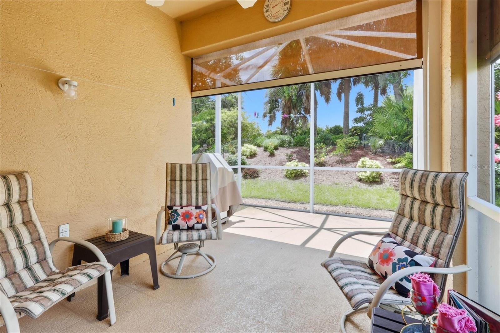 4939 WHISPERING OAKS DR — photo 31