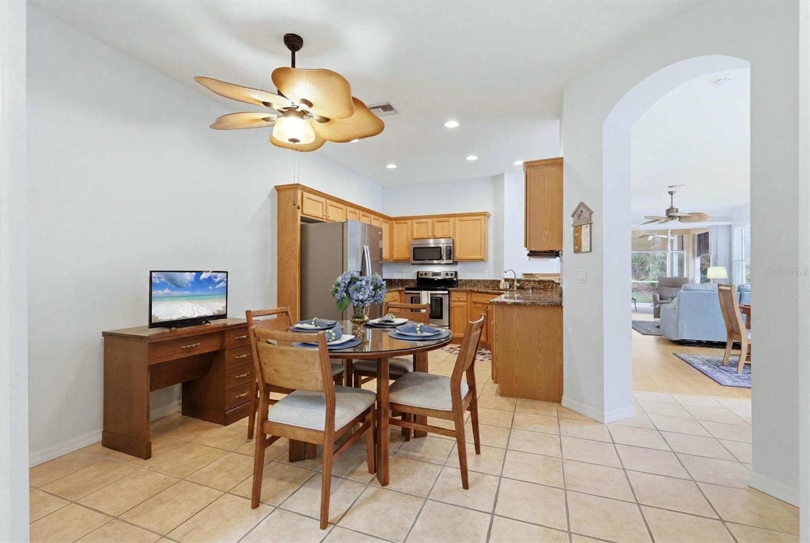 4939 WHISPERING OAKS DR — photo 19