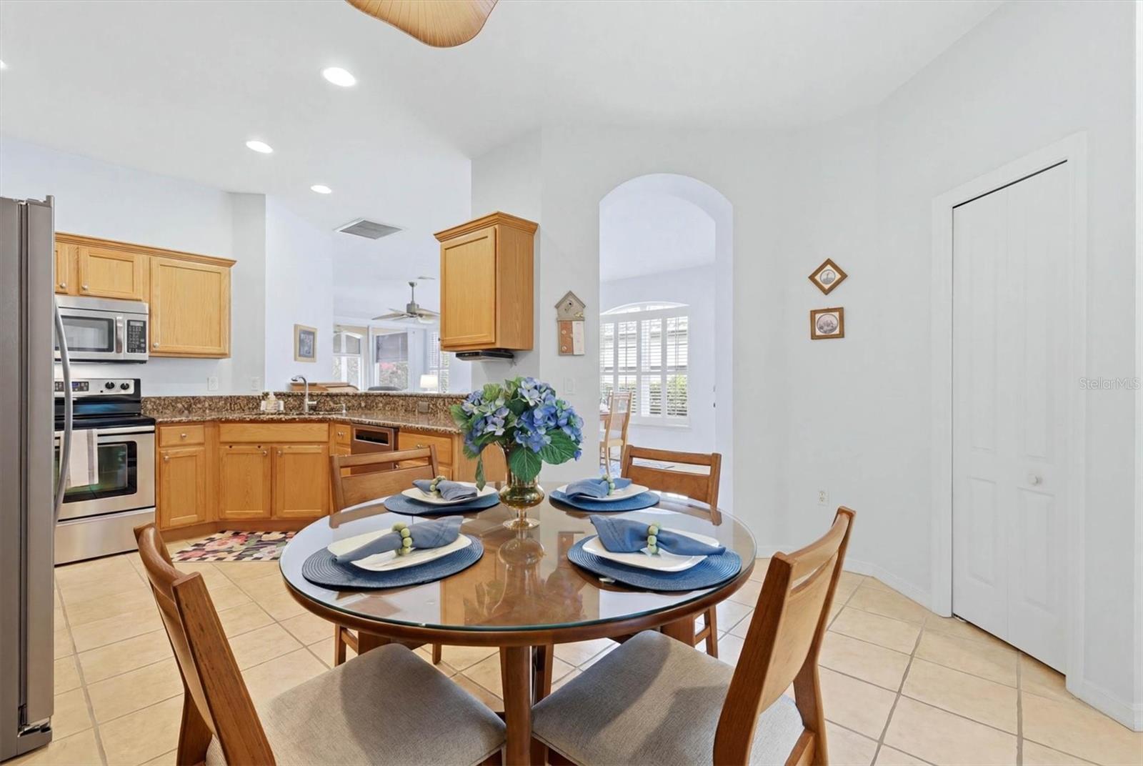 4939 WHISPERING OAKS DR — photo 18
