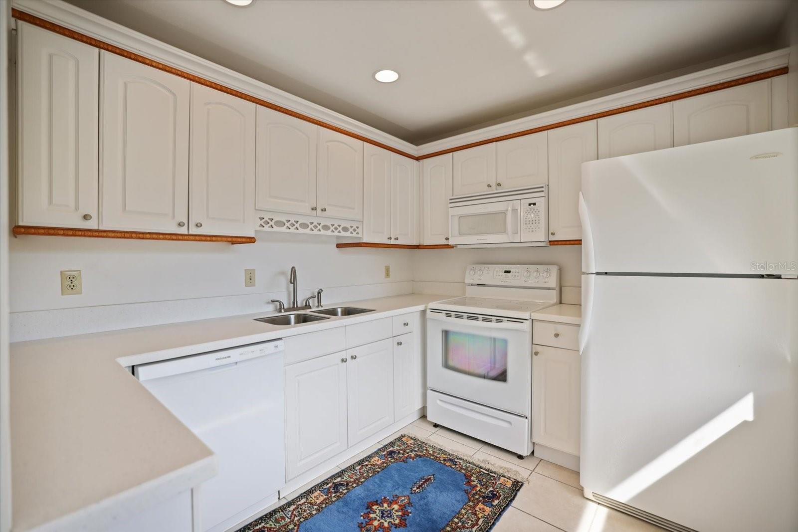 715 BIRD BAY CIR #120 — photo 6