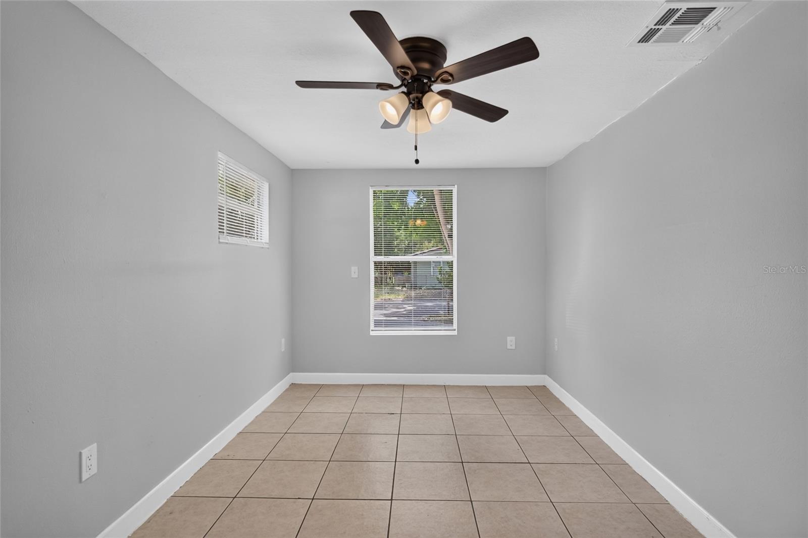 2947 GILLESPIE AVE — photo 15