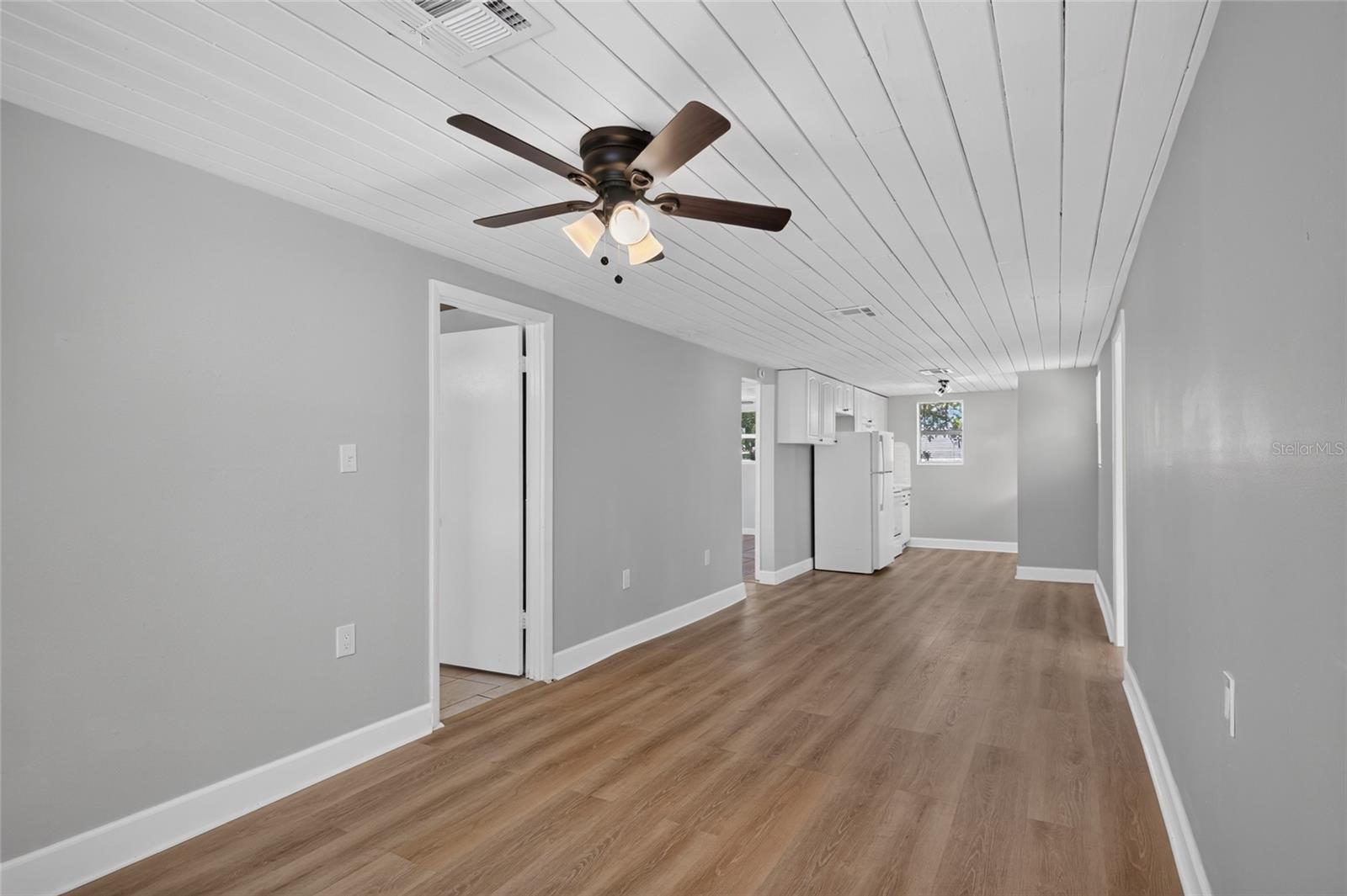 2947 GILLESPIE AVE — photo 12