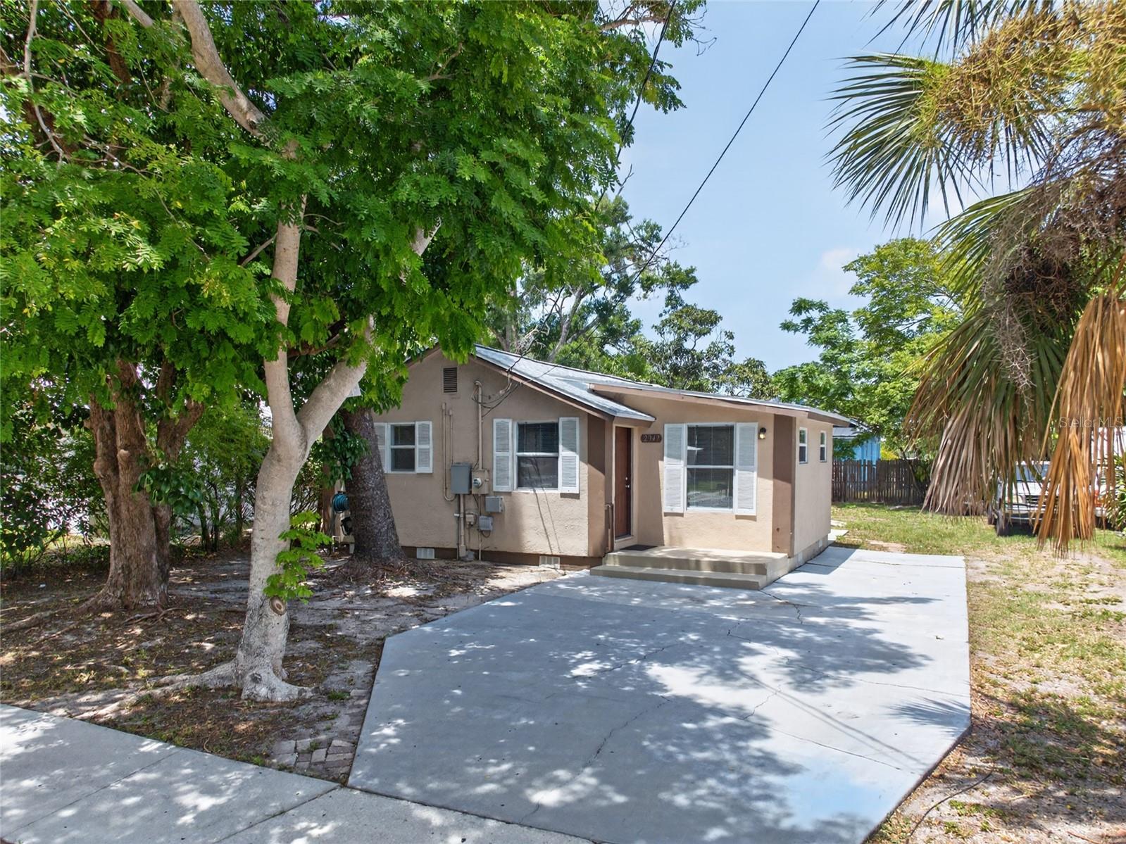 2947 GILLESPIE AVE — photo 26