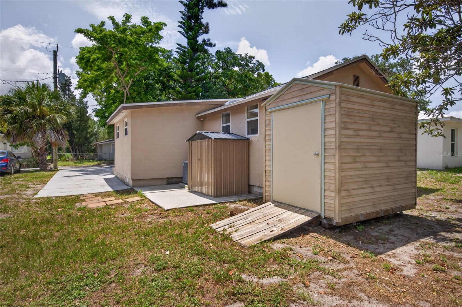2947 GILLESPIE AVE — photo 24