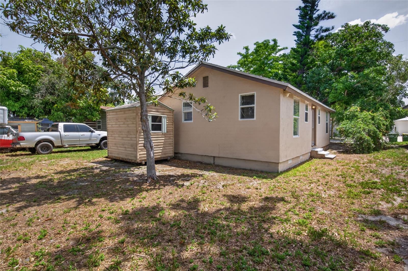 2947 GILLESPIE AVE — photo 23