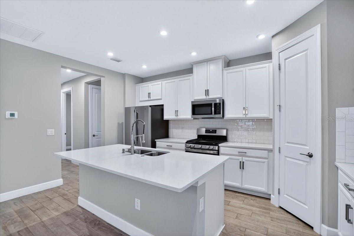 4642 CRESTPOINT WAY — photo 8