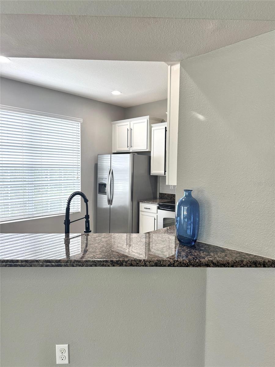 8427 BLUE ROCK DR — photo 10