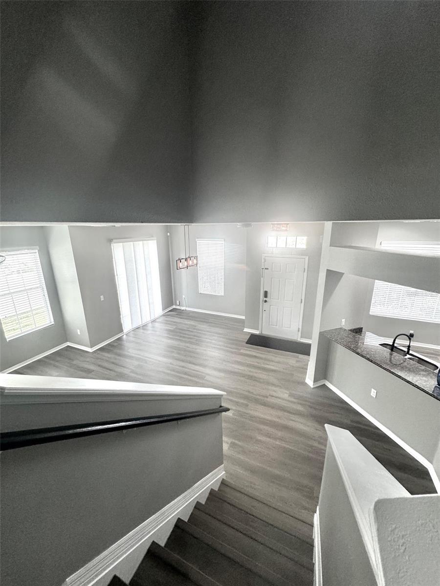 8427 BLUE ROCK DR — photo 38