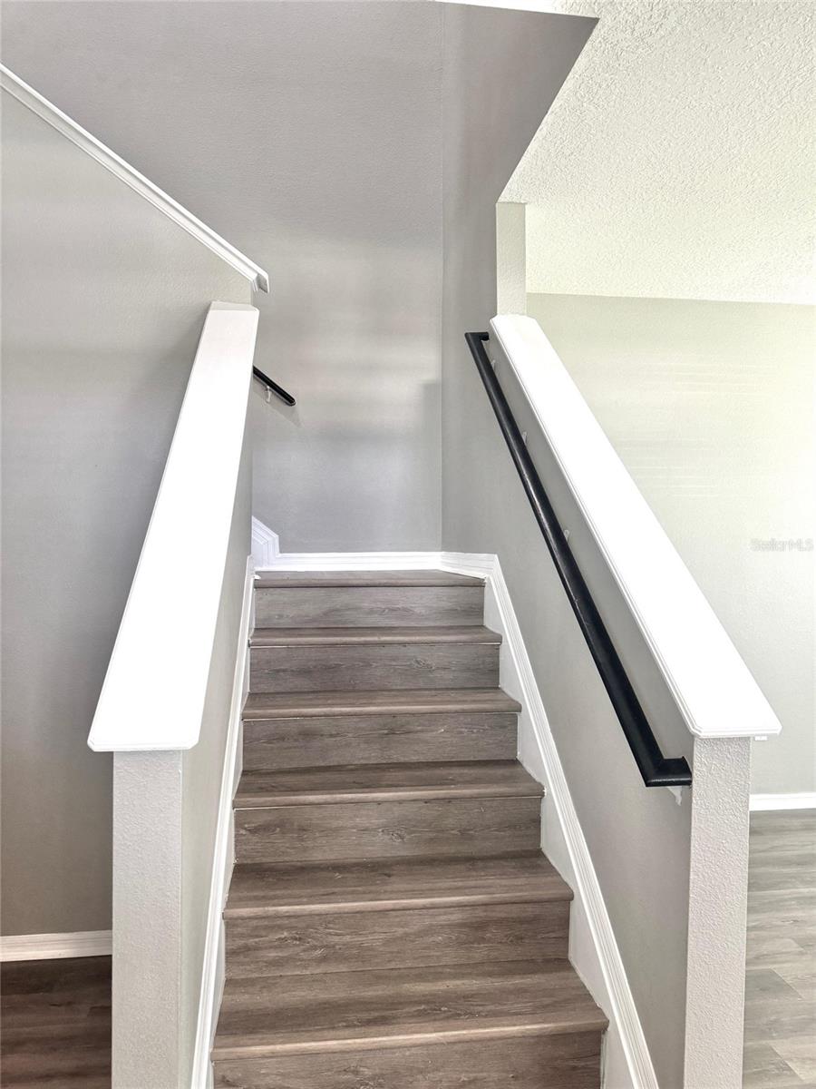 8427 BLUE ROCK DR — photo 18