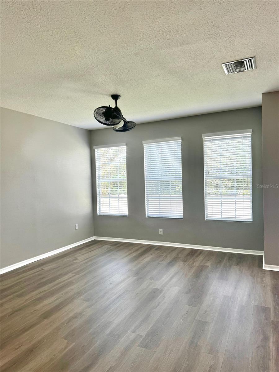 8427 BLUE ROCK DR — photo 9