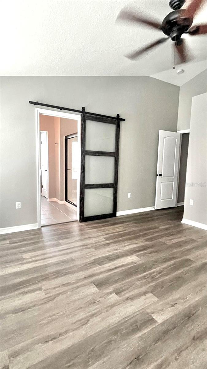 8427 BLUE ROCK DR — photo 27