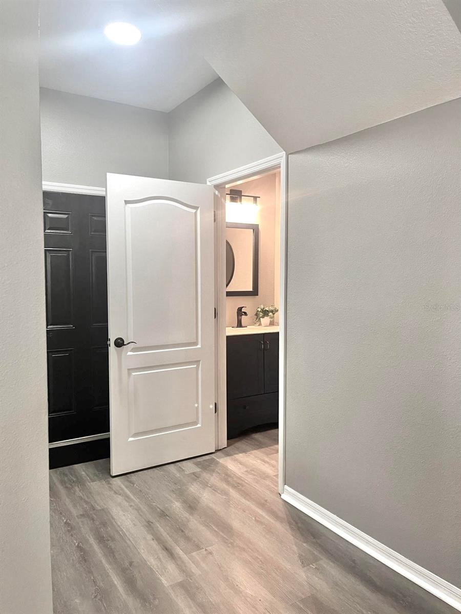 8427 BLUE ROCK DR — photo 14