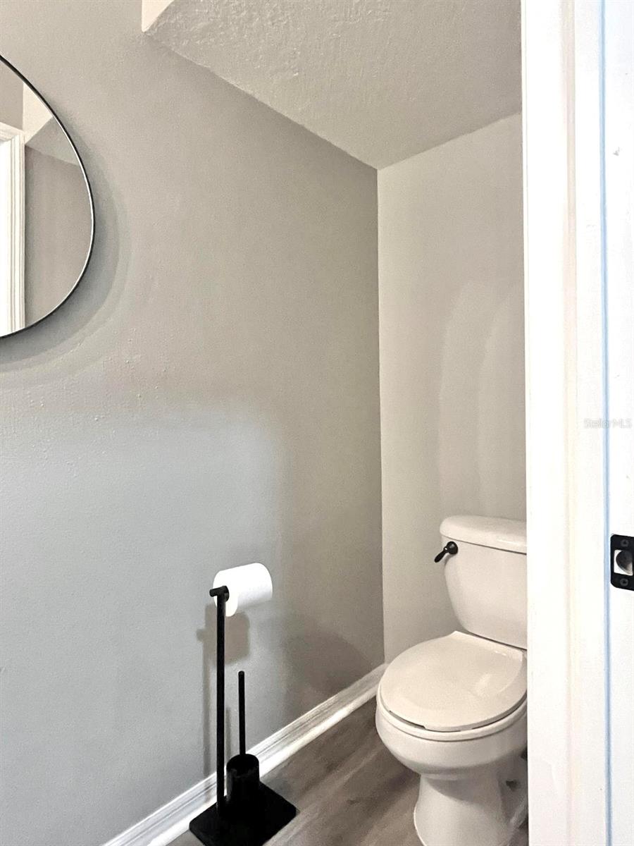 8427 BLUE ROCK DR — photo 16