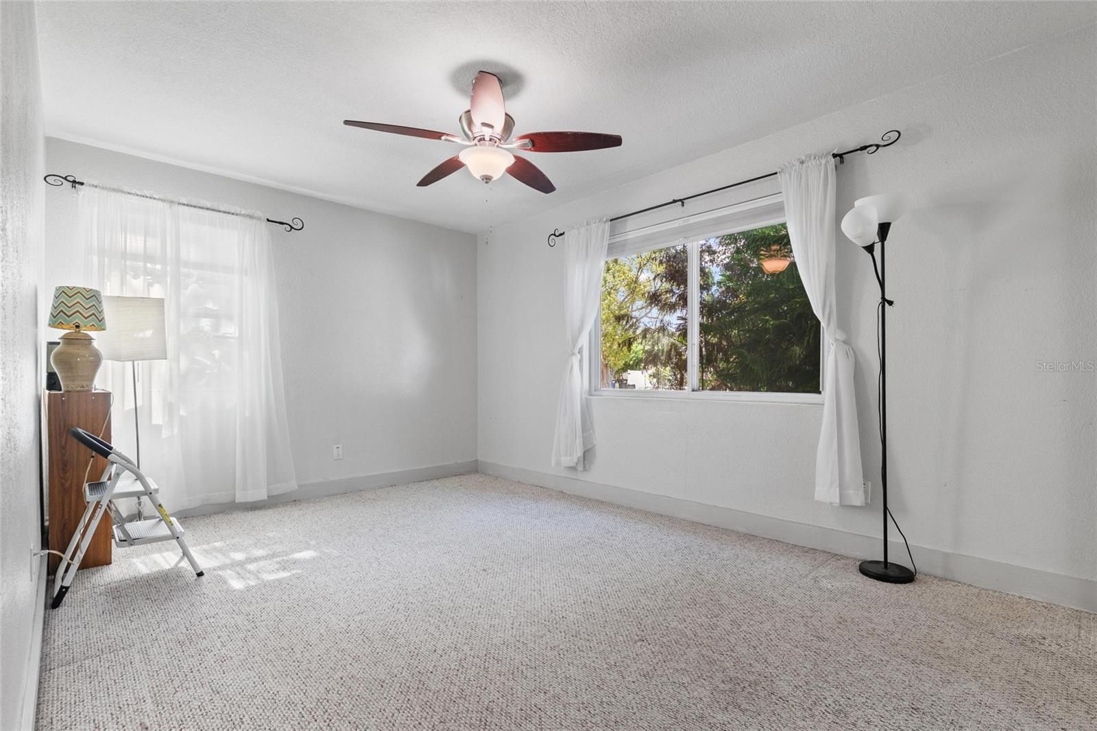 1428 PINEBROOK DR — photo 13