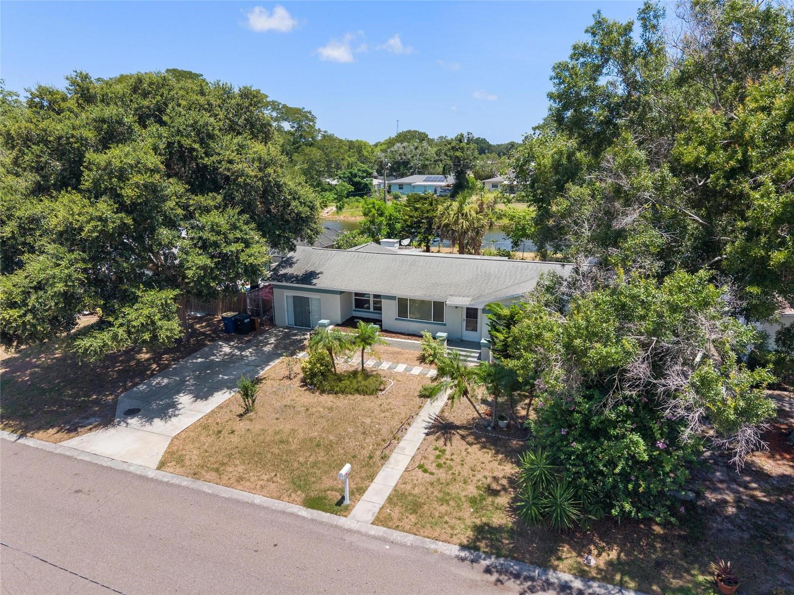 1428 PINEBROOK DR — photo 4