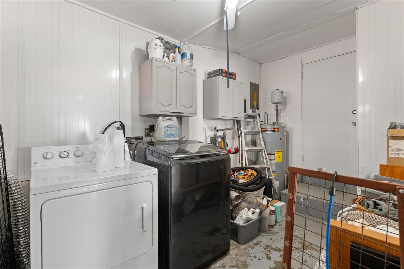 1428 PINEBROOK DR — photo 27
