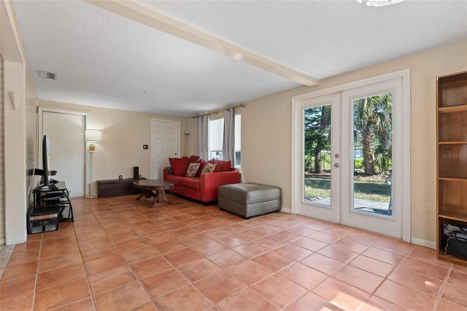 1428 PINEBROOK DR — photo 17