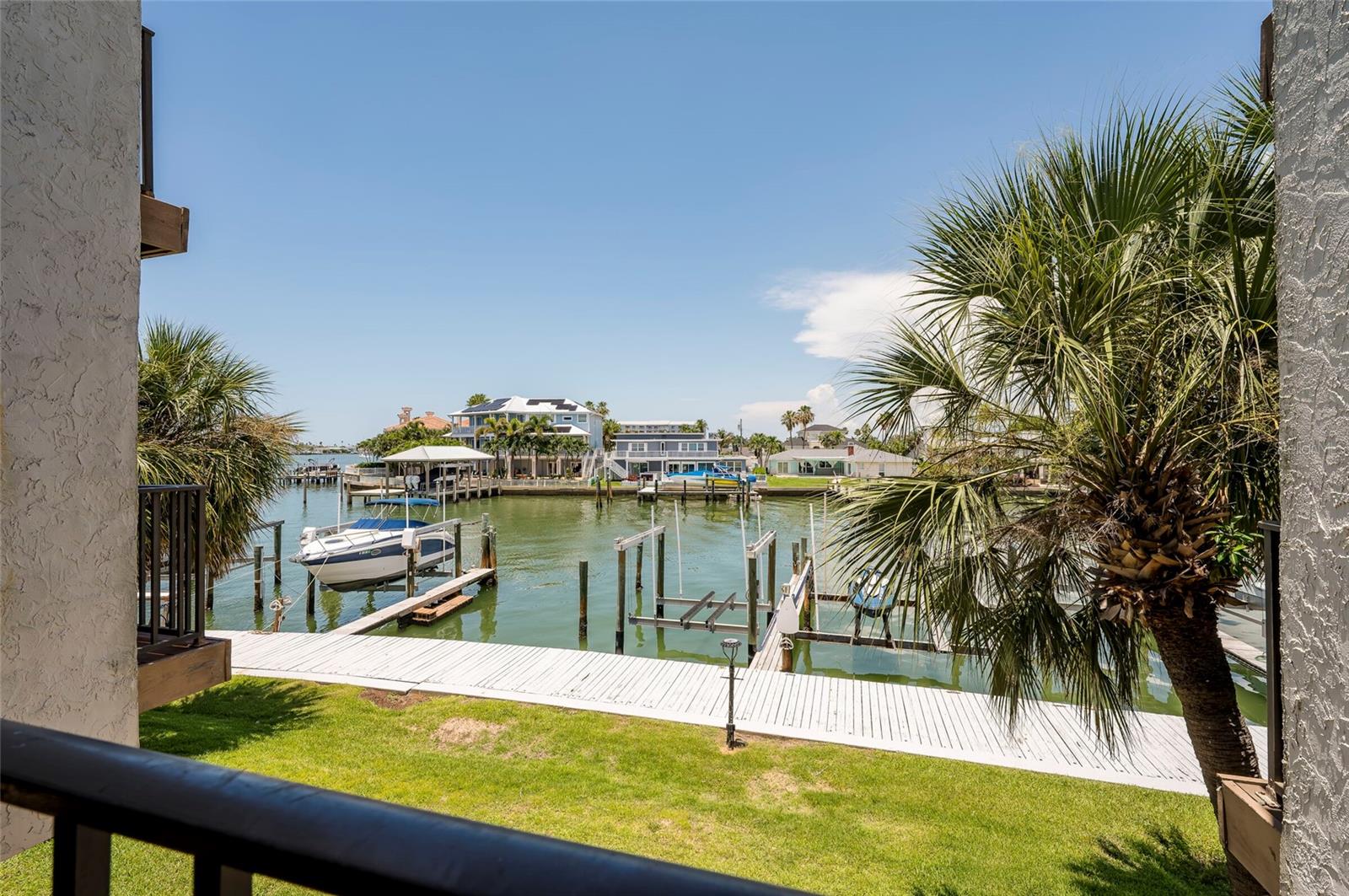 218 SKIFF PT — photo 13