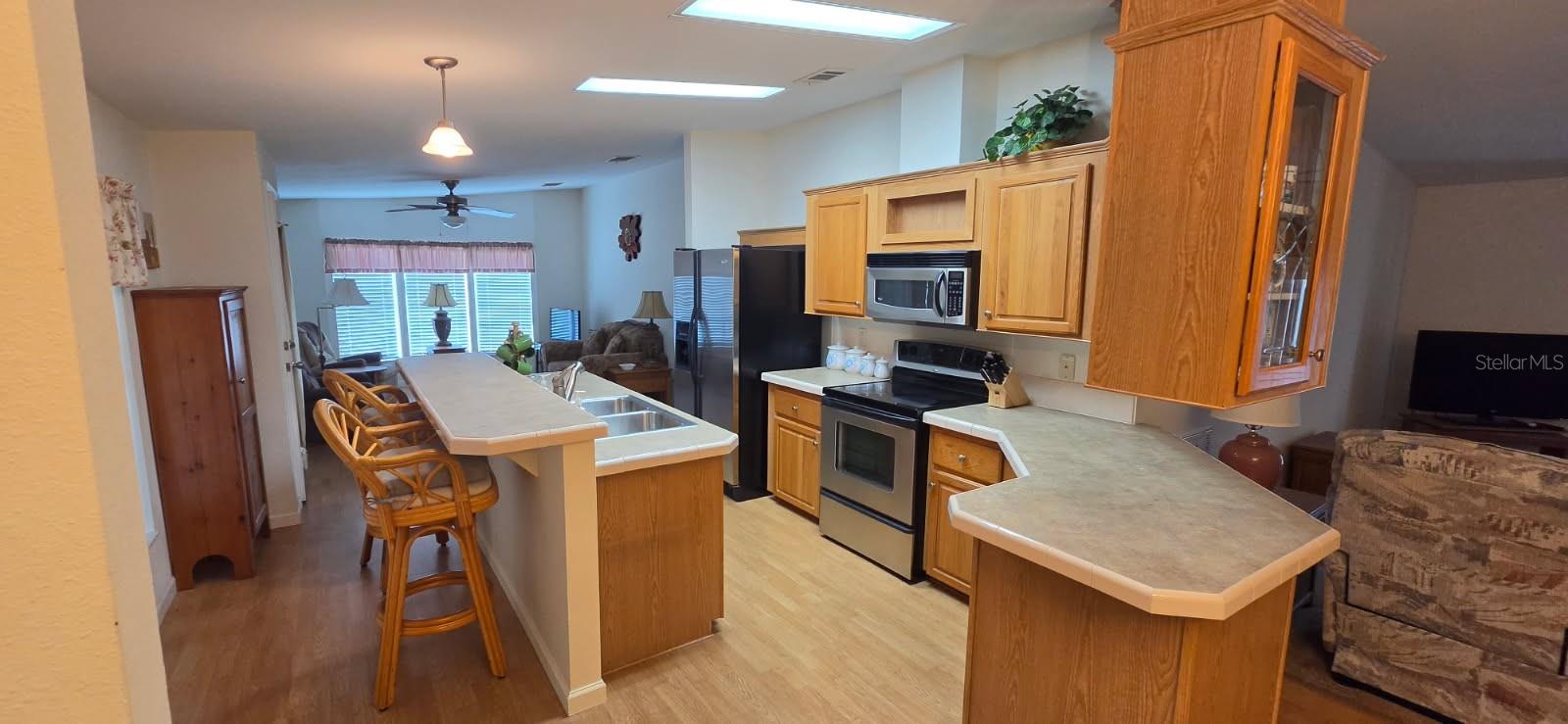 37437 GILL AVE — photo 3