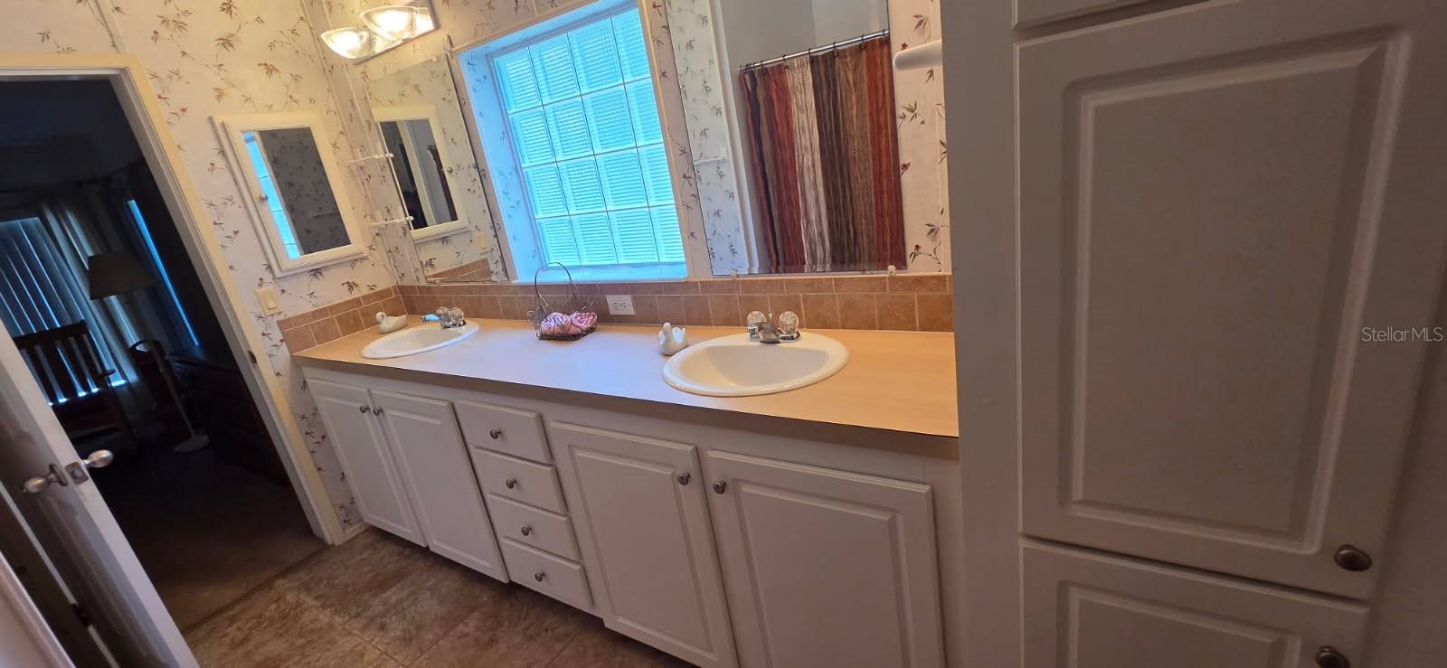 37437 GILL AVE — photo 13
