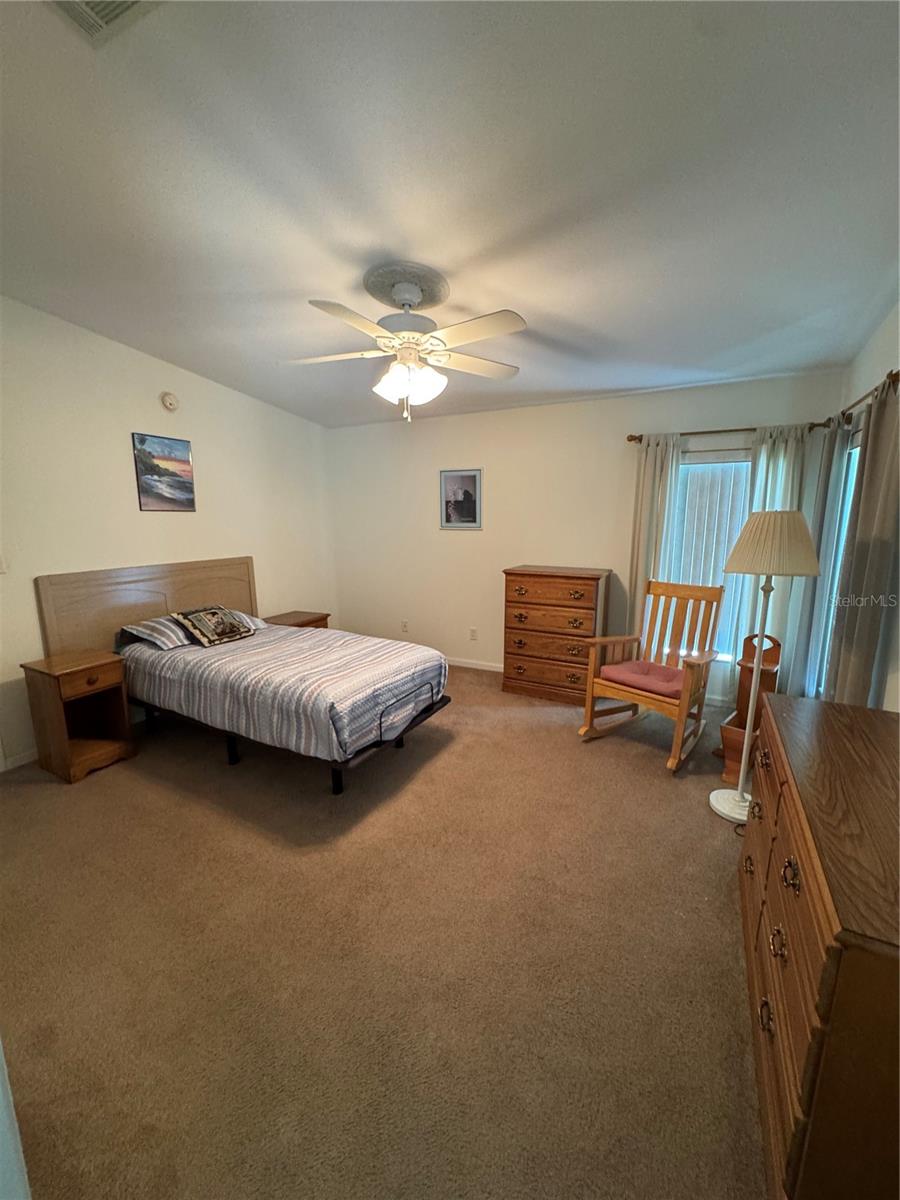 37437 GILL AVE — photo 9